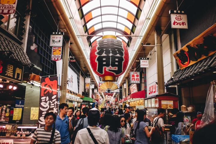Why Markets Teach You More Than Museums