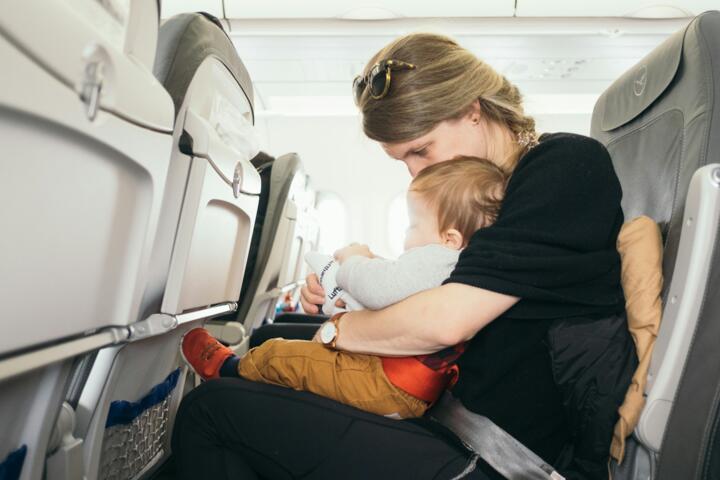 How to Travel Long Distances With Young Kids